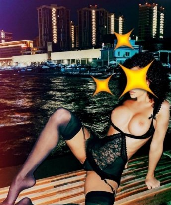 Живу в Москве и приглашаю в свою уютную квартиру, где ты сможешь раскрыть все свои фантазии.
💋 Мои услуги разнообразны и удовлетворят даже самых требовательных мужчин. Я могу стать твоей нежной любовницей, игривой девочкой или страстной госпожой. Массаж, оральный и классический секс - все на твой выбор.
💯 Обещаю, что ты будешь доволен каждой минутой, проведенной со мной. Мои умелые руки и прекрасное тело покорят тебя с первого взгляда. Позволь мне показать, что такое настоящая страсть и женская нежность.
📸 Если ты хочешь увидеть мое фото, просто попроси, и я с радостью отправлю его тебе. У меня также есть положительные отзывы от моих довольных клиентов.
✨ Не откладывай на потом, сделай шаг к наслаждению прямо сейчас. Жду тебя в Москве, чтобы исполнить все твои сексуальные фантазии. 8288, 31 год